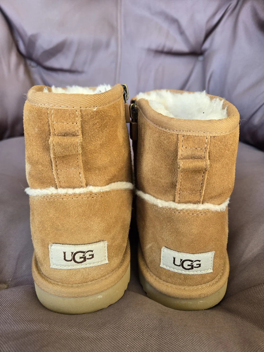 UGG Short Shearling-Lined Boots - Chestnut